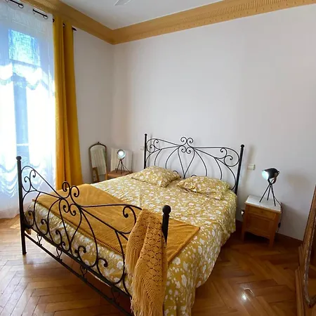 06bo Charming House For 6 People - Terrace - Parking Prázdninový dům *